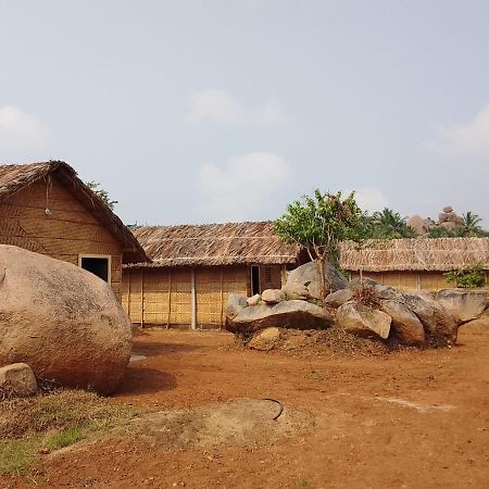 Monkey Paradise Hampi Exterior foto